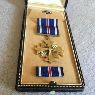 86th-FS-George-St.-Maur-Maxwell-DFC.-George-St.-Maur-Maxwell-collection-via-Soninlaw71-usmilitaryform