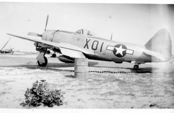 79th-FG-P-47-X01-flown-by-CO.-Montie-Whittenberg-collection-via-Ron-Whittenberg