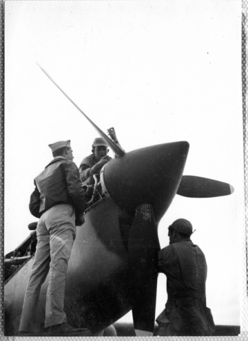 P-40-maintenance-unidentified.-Richards-Hoffman-collection-via-Roy-Hogue-and-Montie-and-Ron-Whittenberg