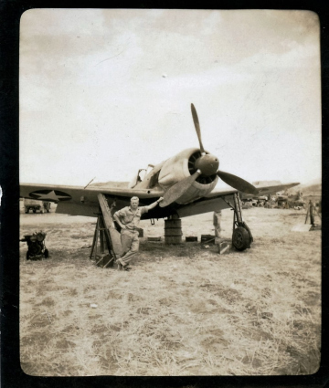 87th-FS-Wyman-D.-Anderson-with-Fw-190.-Wyman-D.-Anderson-collection-via-his-family