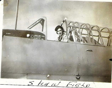 Henry-W.-Kent-in-PT-19-trainer-at-Shaw-Field.-Henry-Kent-collection-via-his-family