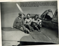 85th-FS-Charles-F.-Hale-right-crew-chief-Walter-E.-DeChene-center-and-armorer-on-their-P-40-X38.-Jacob-Schoellkopf-collection-via-Ian-Lyn