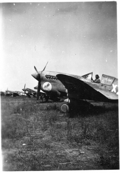 85th-FS-P-40L-James-Connors-from-John-Connors