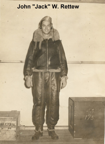 86th-FS-John-Jack-W.-Rettew-in-flight-suit-via-the-Jack-Rettew-family