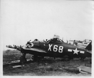 86th-FS-P-47-X68.-John-Henderson-collection-via-the-Army-Aiir-Corps-Library-and-Museum