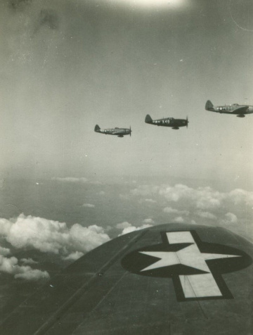 P-47s-in-formatiion.-Roy-A.-Larson-collection-via-his-family