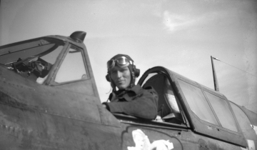 Unidentified-pilot-in-P-40-likely-86th-FS.-Jack-Renfro-collection-via-Steve-Renfro