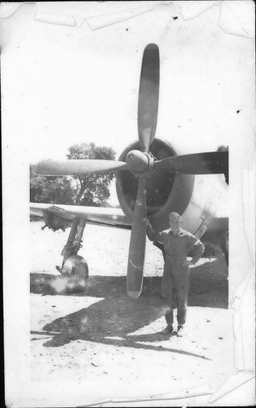 87th-FS-Lewis-E.-Medley-collection-P-47-via-his-family
