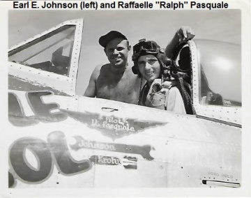 87th-FS-Raffaelle-Ralph-Pasquale-and-crew-chief-Earl-Johnson-Italy-1945.-Ralph-Pasquale-collection-via-his-family