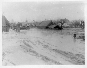 Possibly-87th-FS-Jesi-Italy-Dec.-1944.-Charles-A.-Donahue-collection-via-his-family-1