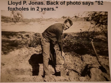 87th-FS-Lloyd-P.-Jonas-digging-foxhole.-Lloyd-P.-Jonas-collection-via-his-family