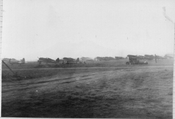 87th-FS-P-40s-and-P-47s-likely-Capodichino-Italy.-Leonard-W.-Servis-Pierson-collection-via-Jean-Pierson-Crane