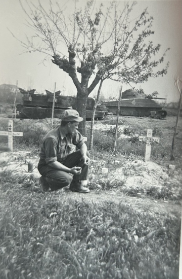 Unidentified-by-graves.-LaVerne-H.-Rathke-collection-via-granddaughter-Sharrie-Steinke