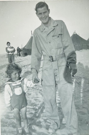 Unidentified-in-desert-with-child.-LaVerne-H.-Rathke-collection-via-granddaughter-Sharrie-Steinke