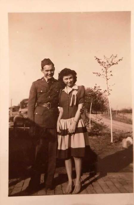 86th-FS-Charles-W.-Ford-and-wife-Margery-on-wedding-day-via-the-Ford-family