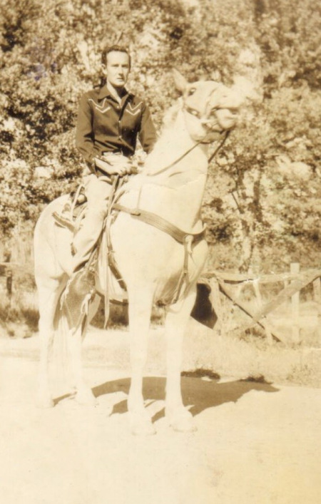 86th-FS-Everly-McGrath-on-horse-via-Joni-Coniglio
