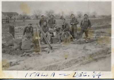 86th-FS-personnel-in-Italy-Dec.-1944.-Matthew-Killewald-collection-via-Brian-Killewald