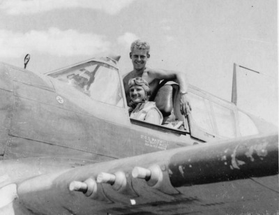 86th-FS-George-St.-Maur-Maxwell-in-cockpit-of-his-P-40-with-his-crewchief-Merrit-Boots-Pulis.-AFHRA-Photograph