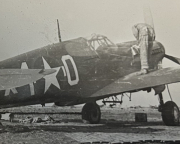 86th-FS-P-40-X40-apparently-being-painted-likely-Madna-LG-Italy.-Robert-C.-Maratta-collection-via-Robert-C.-Maratta-Jr
